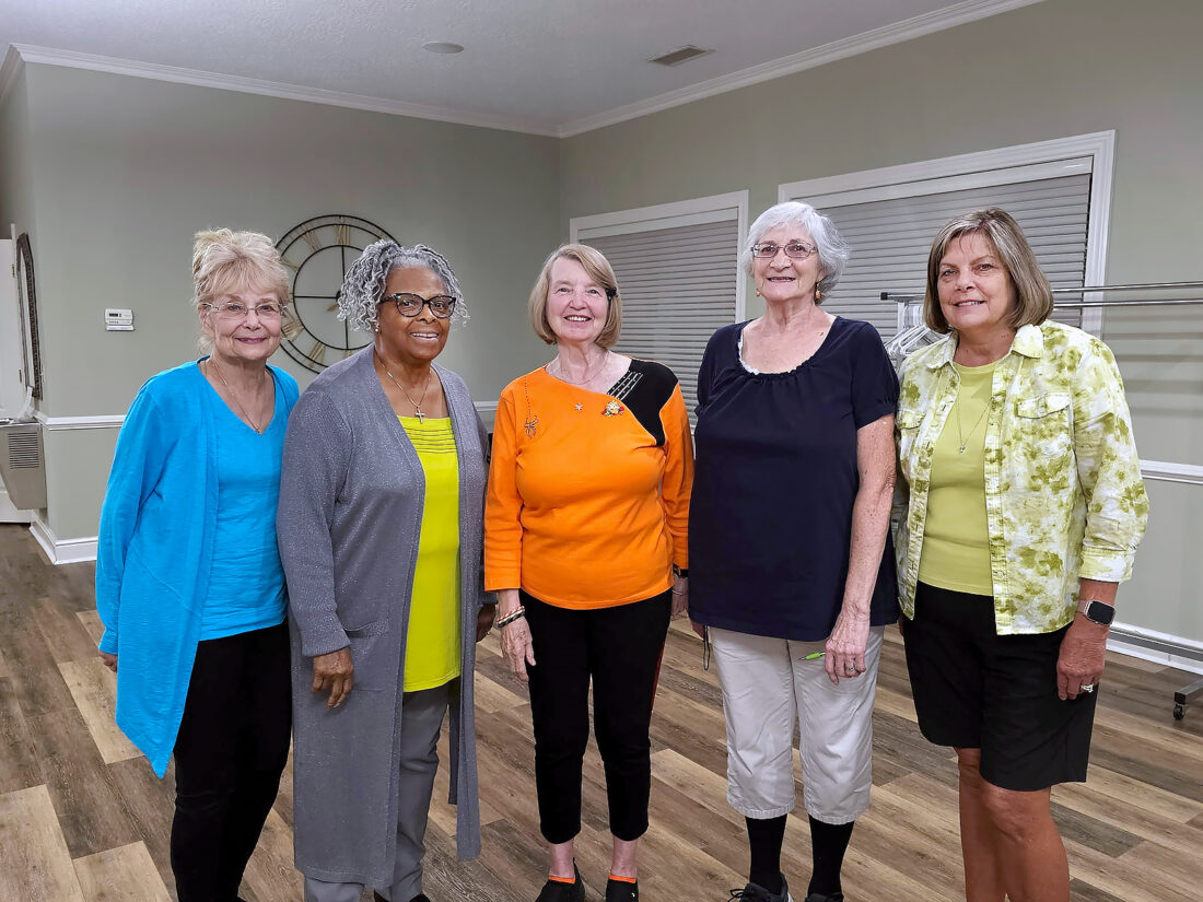 Garden club installs new officers